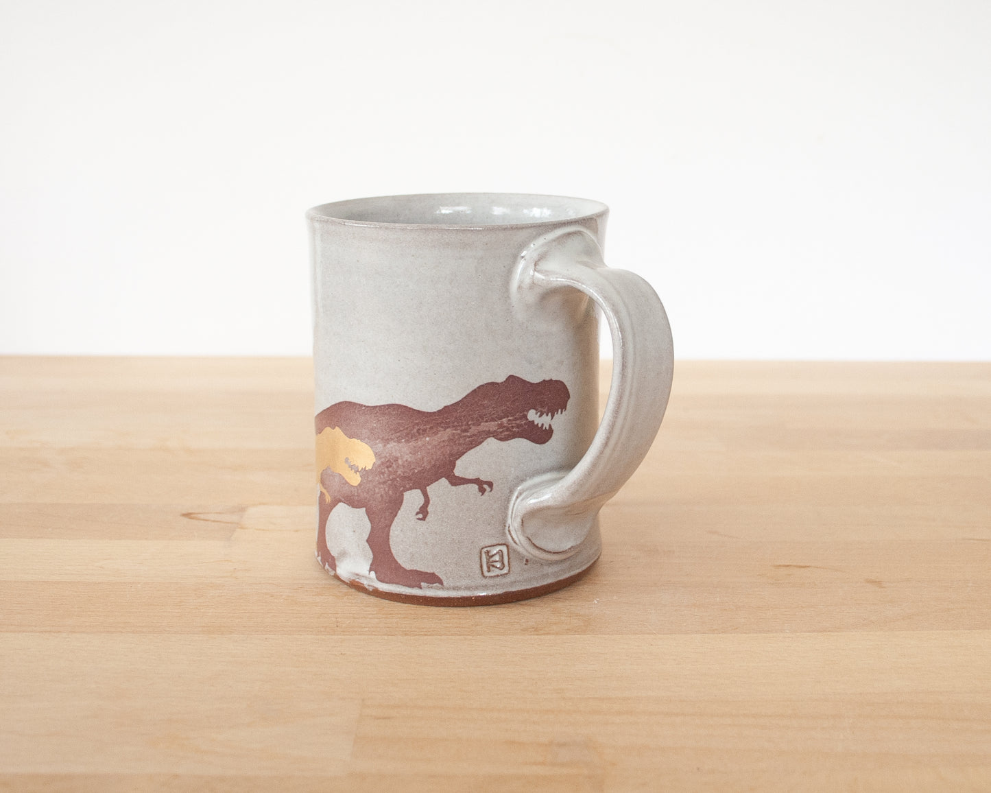 Mug with Two T-Rex in Gold and Brown