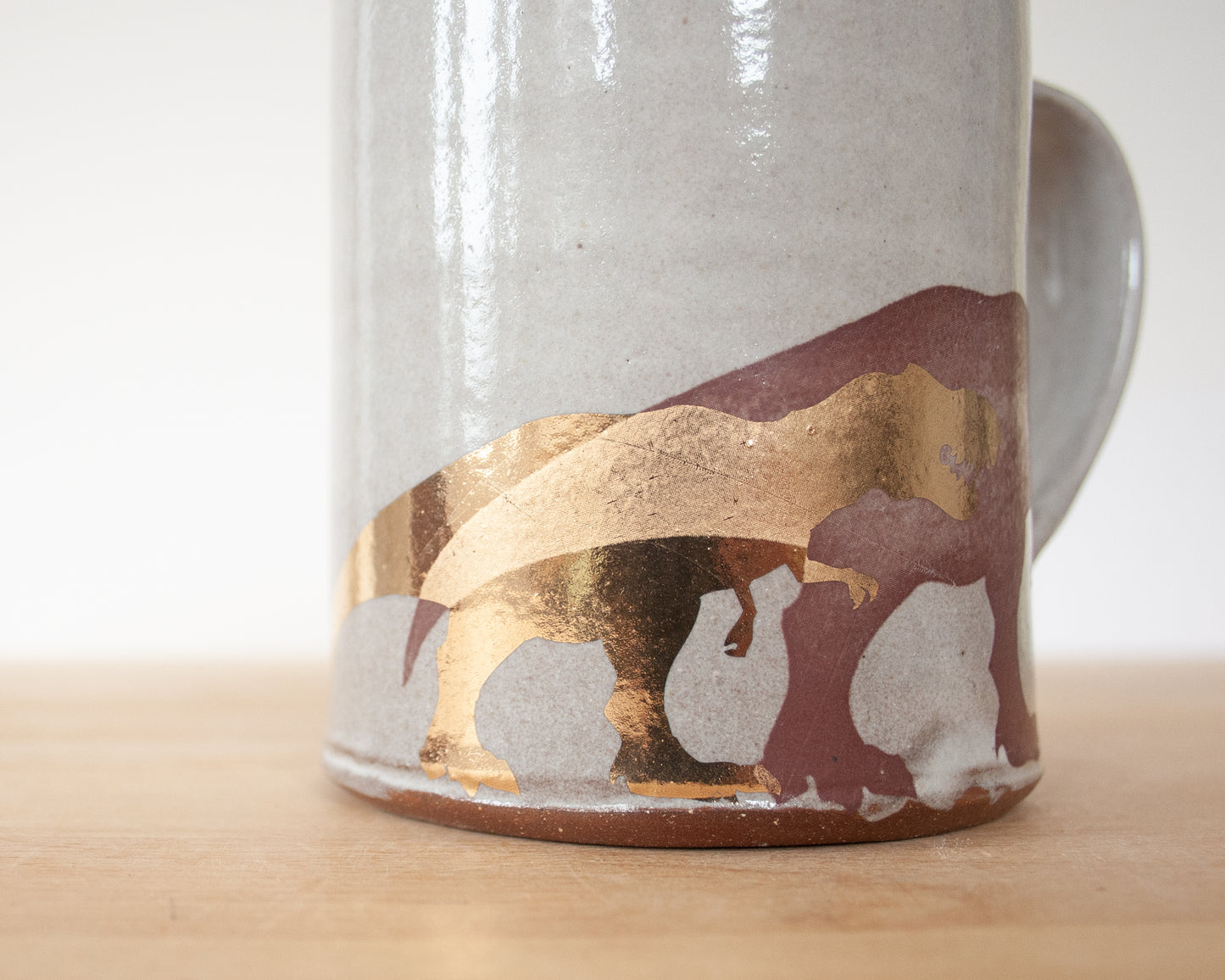 Mug with Two T-Rex in Gold and Brown