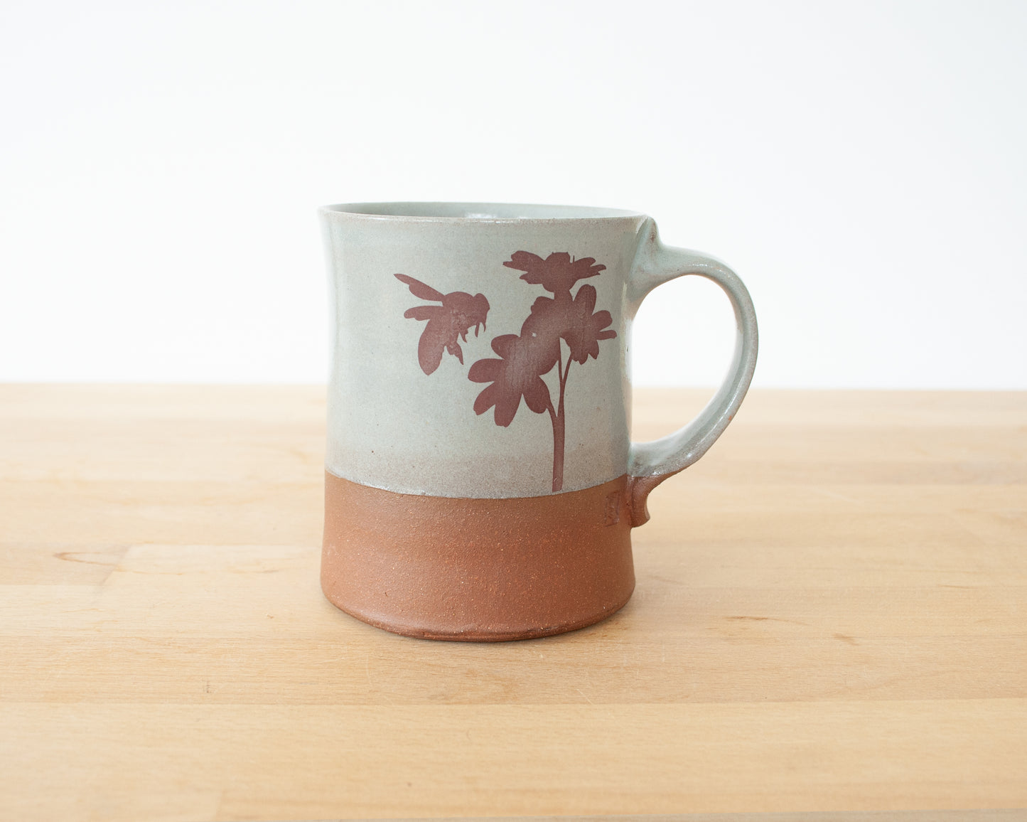 Bee and Daisy Mug - blue