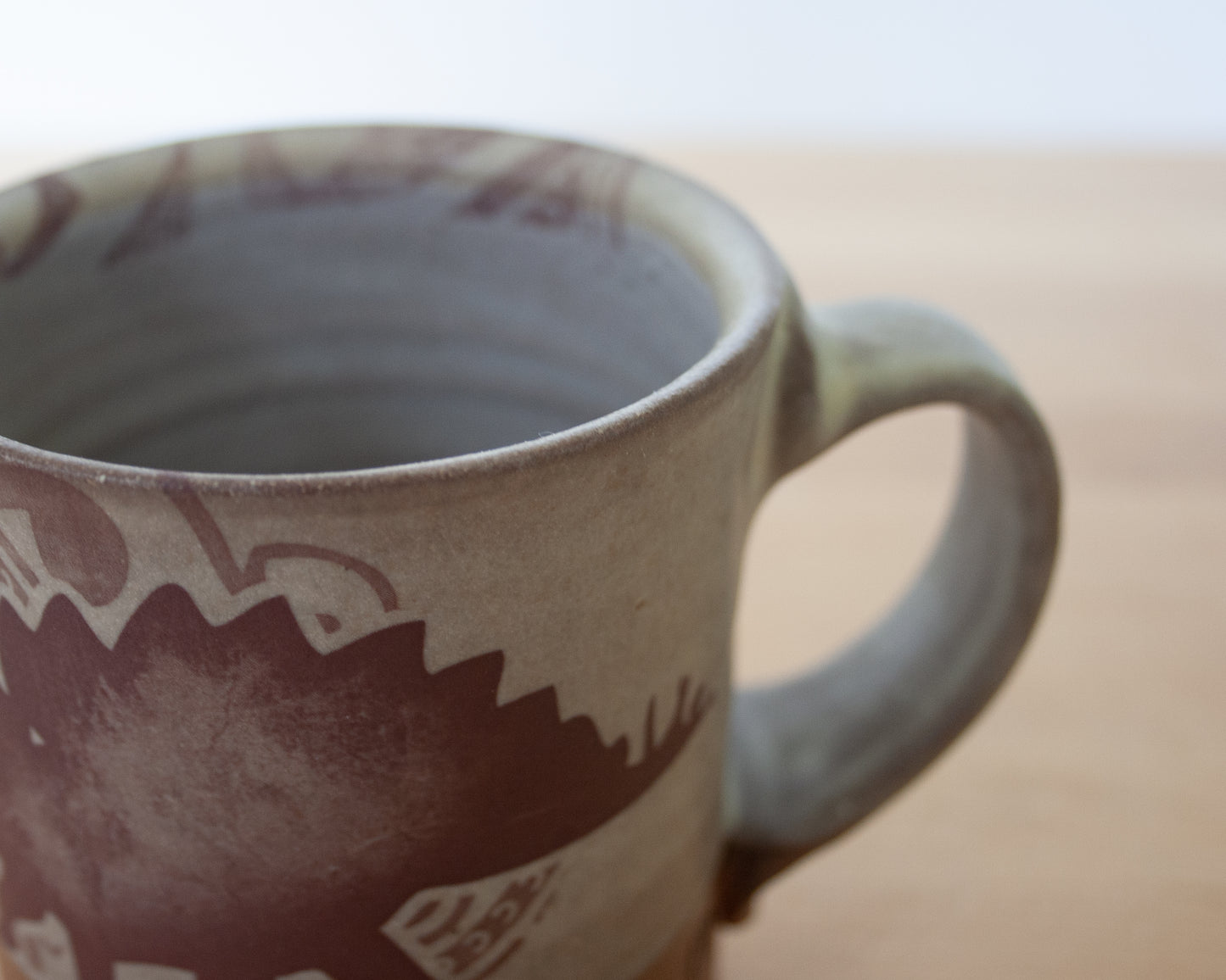 Stegosaurus Mug with pattern - matte grey