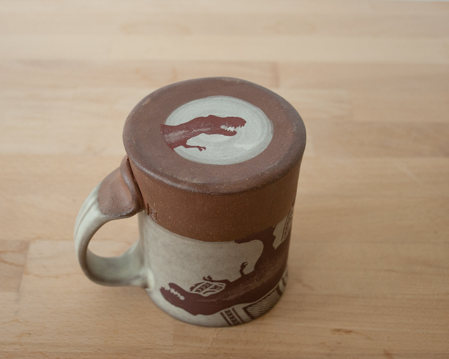T-Rex Mug with pattern - matte grey