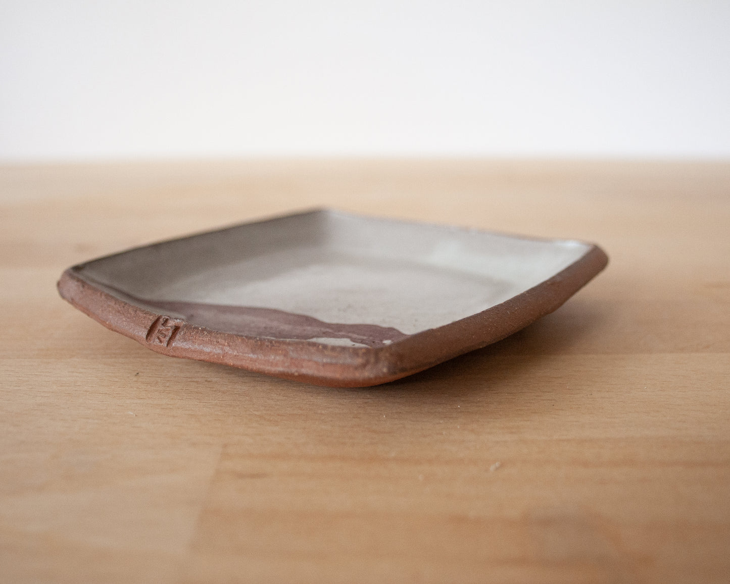 T-Rex Small Squared Dish - white