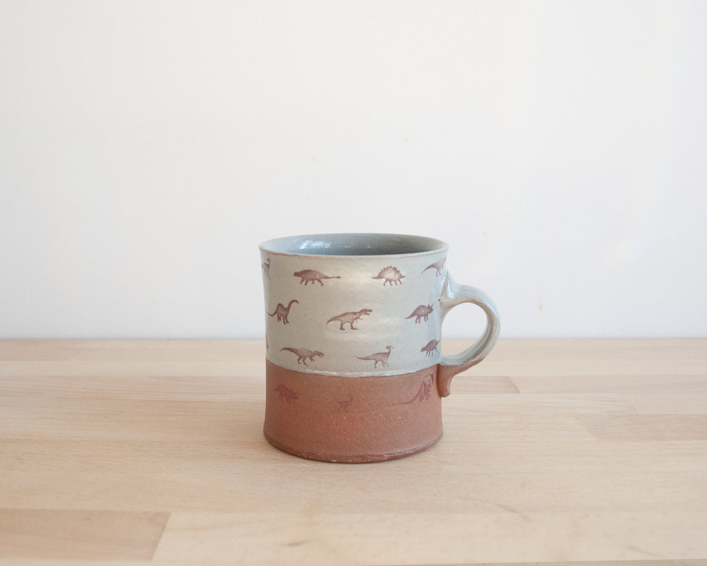 Americano Mug with small dinosaurs - blue