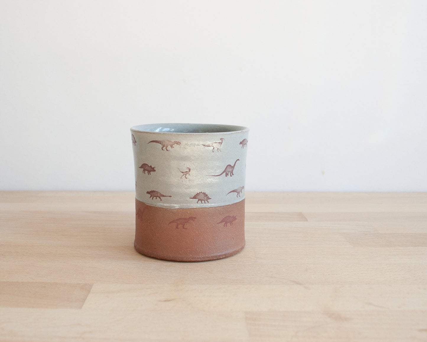 Americano Mug with small dinosaurs - blue