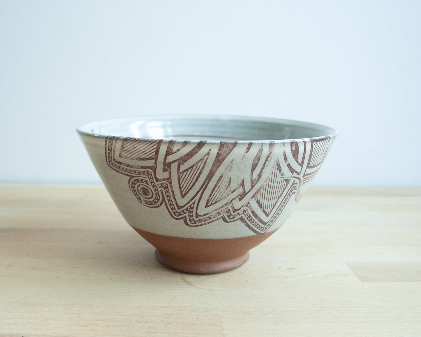 Velociraptor Noodle Bowl with background pattern - white