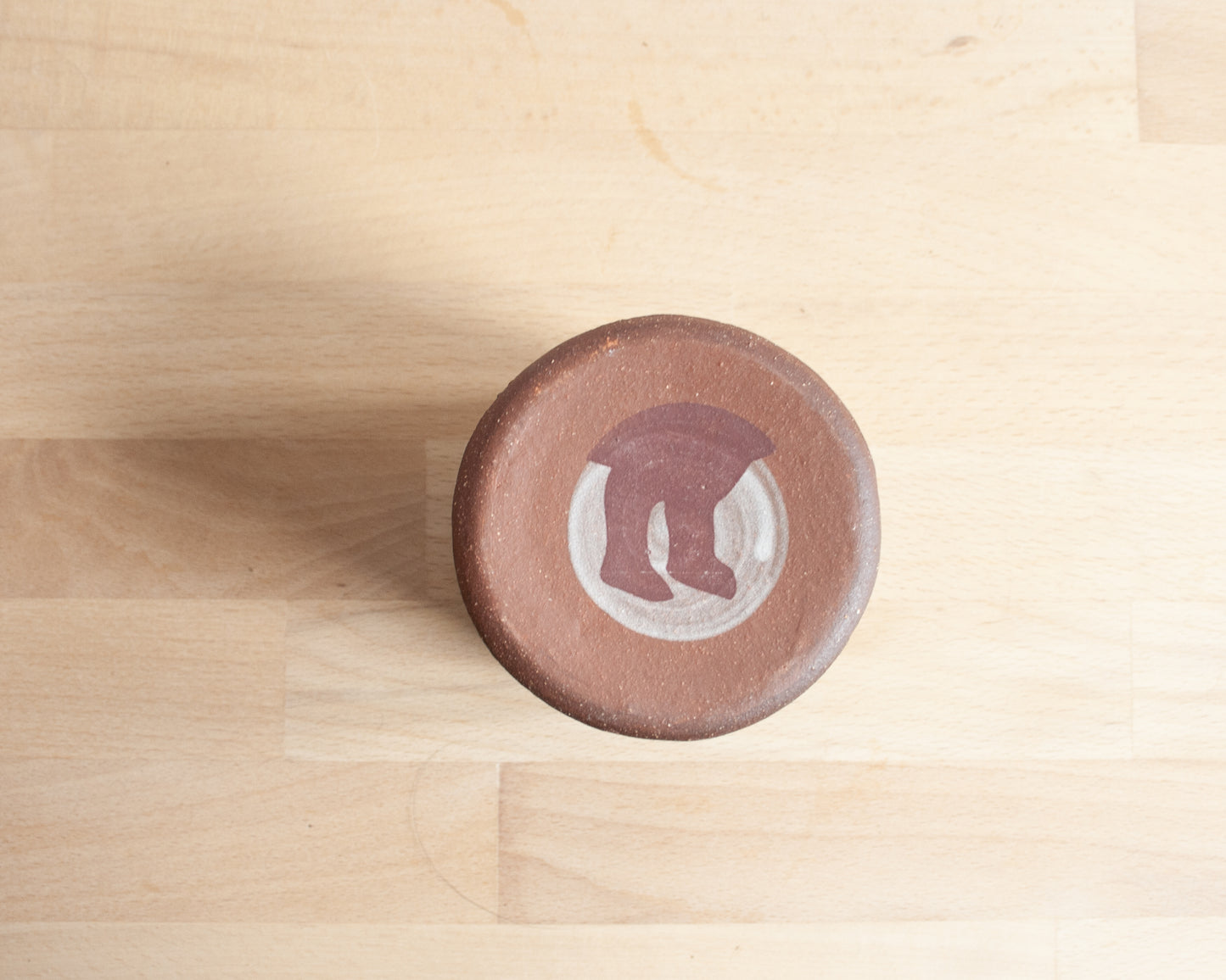 Diplodocus Cup with background pattern - white