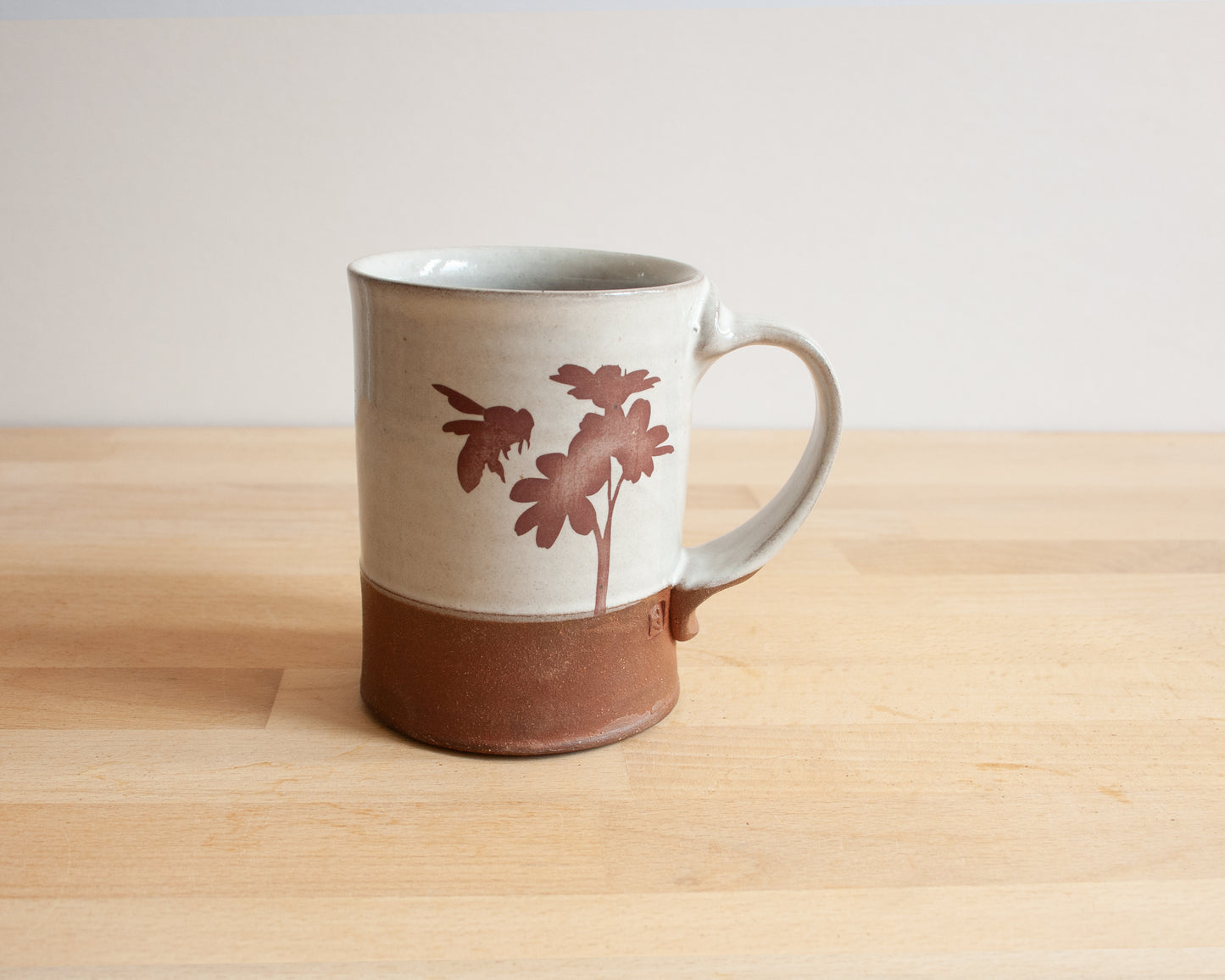 Bee and Daisy Mug - white