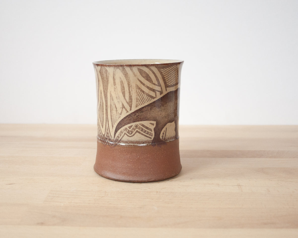 T-Rex Mug with pattern - yellow