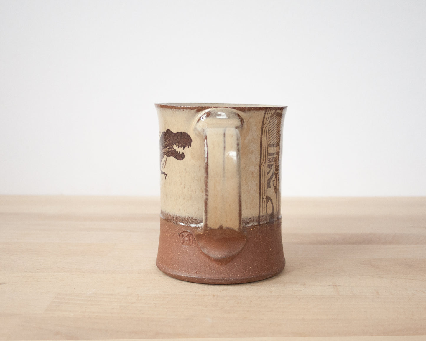 T-Rex Mug with pattern - yellow