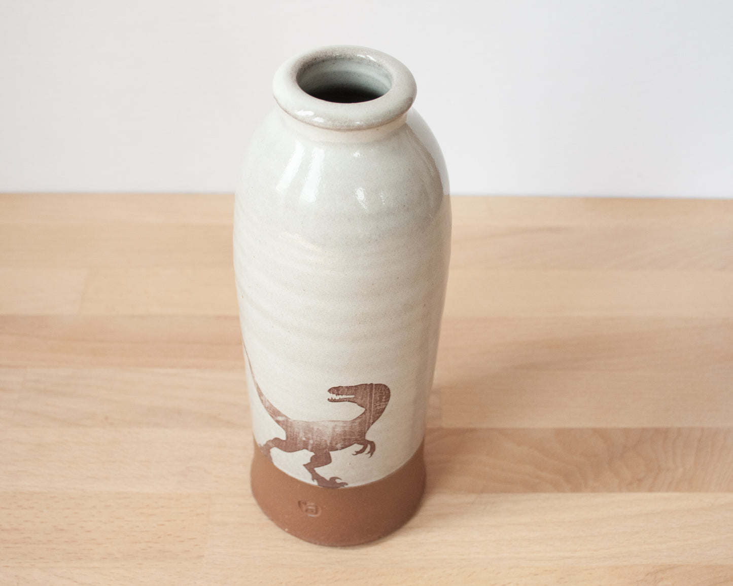 Velociraptor Vase - white