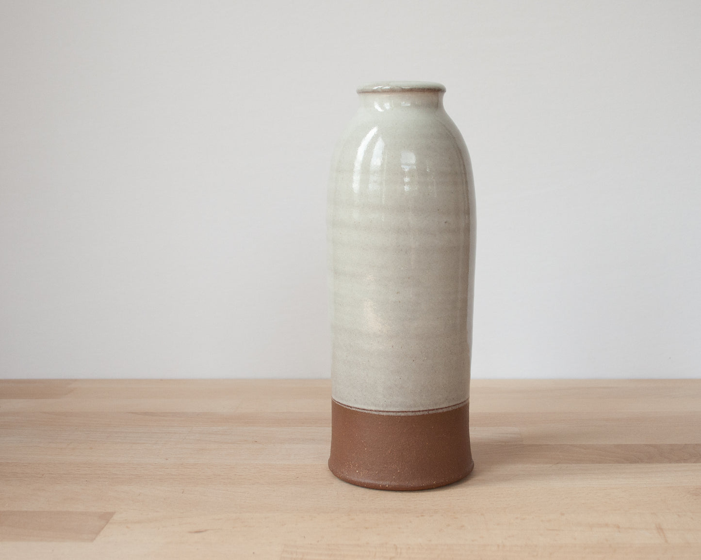 Velociraptor Vase - white