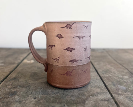 Mug with Small Dino Pattern - pink matte