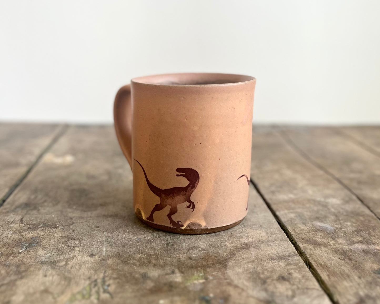 Velociraptor Pack Mug - matte pink