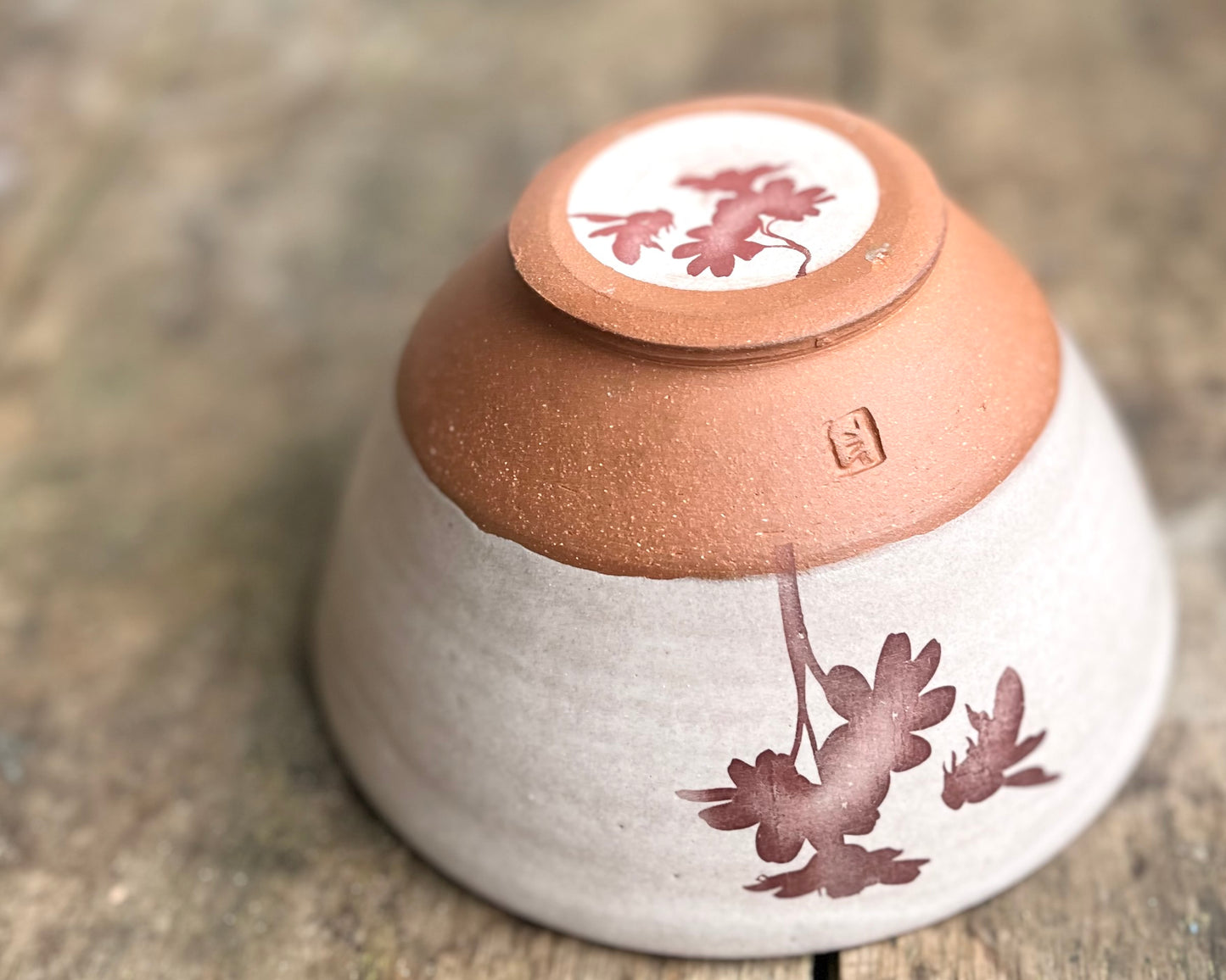 Bee and Daisy Bowl - white