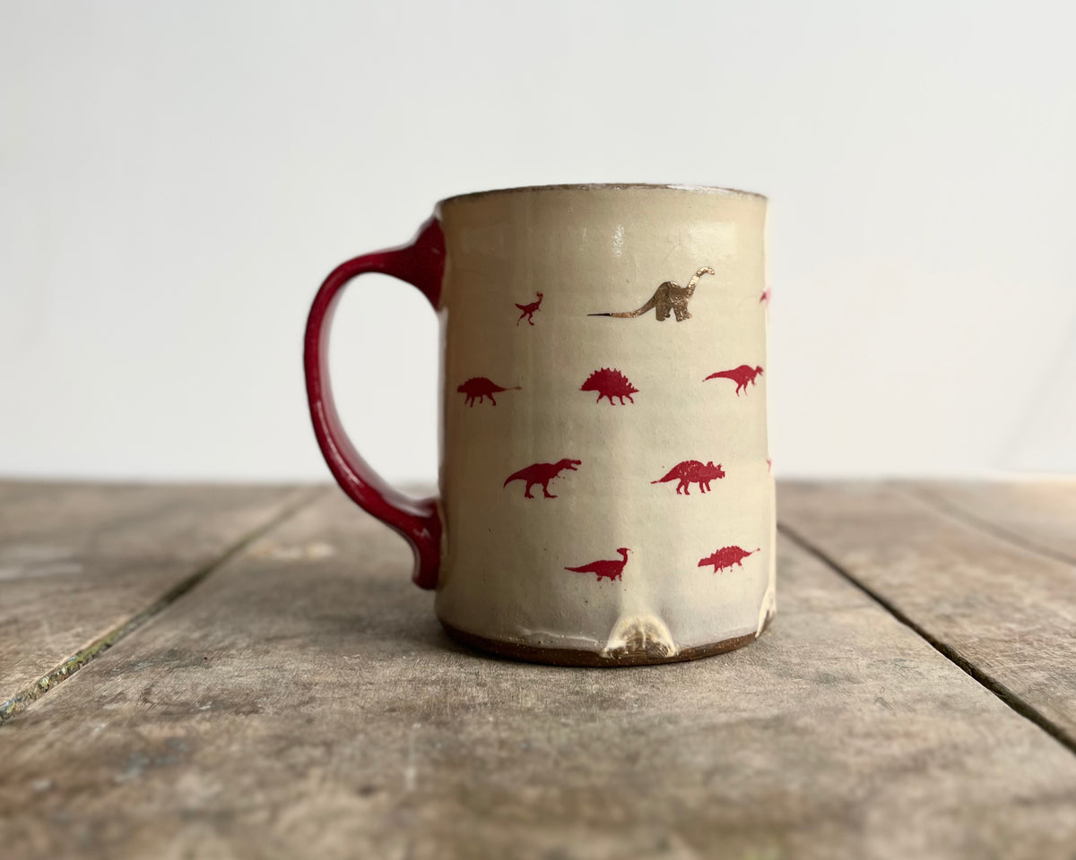 Mug with red handle, gold decals and image transfer