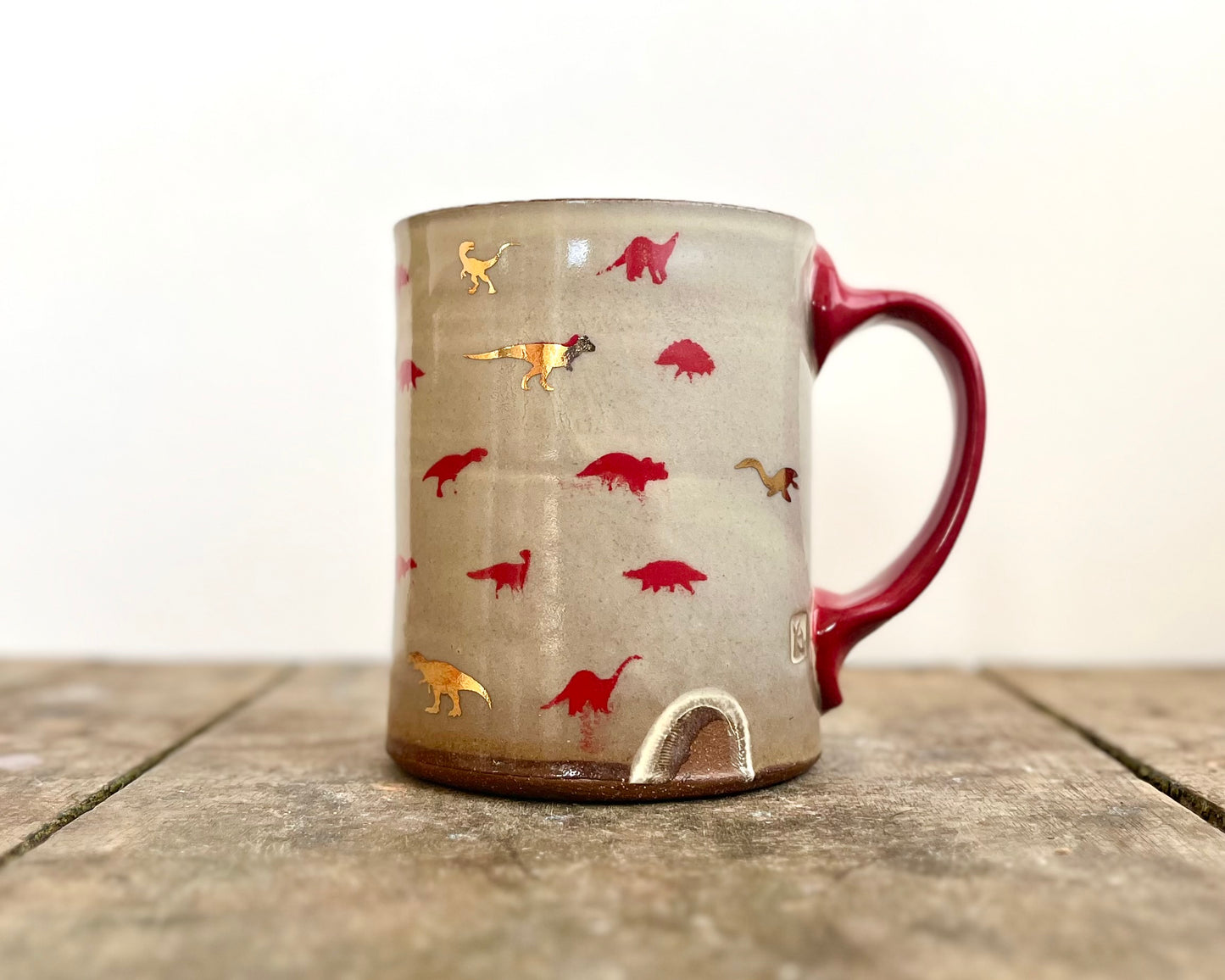 Mug with slip, gold decals and image transfer