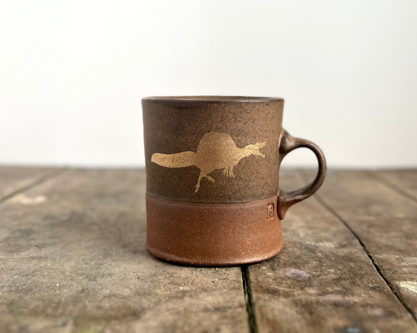 Gold spinosaurus Americano Mug - brown matte