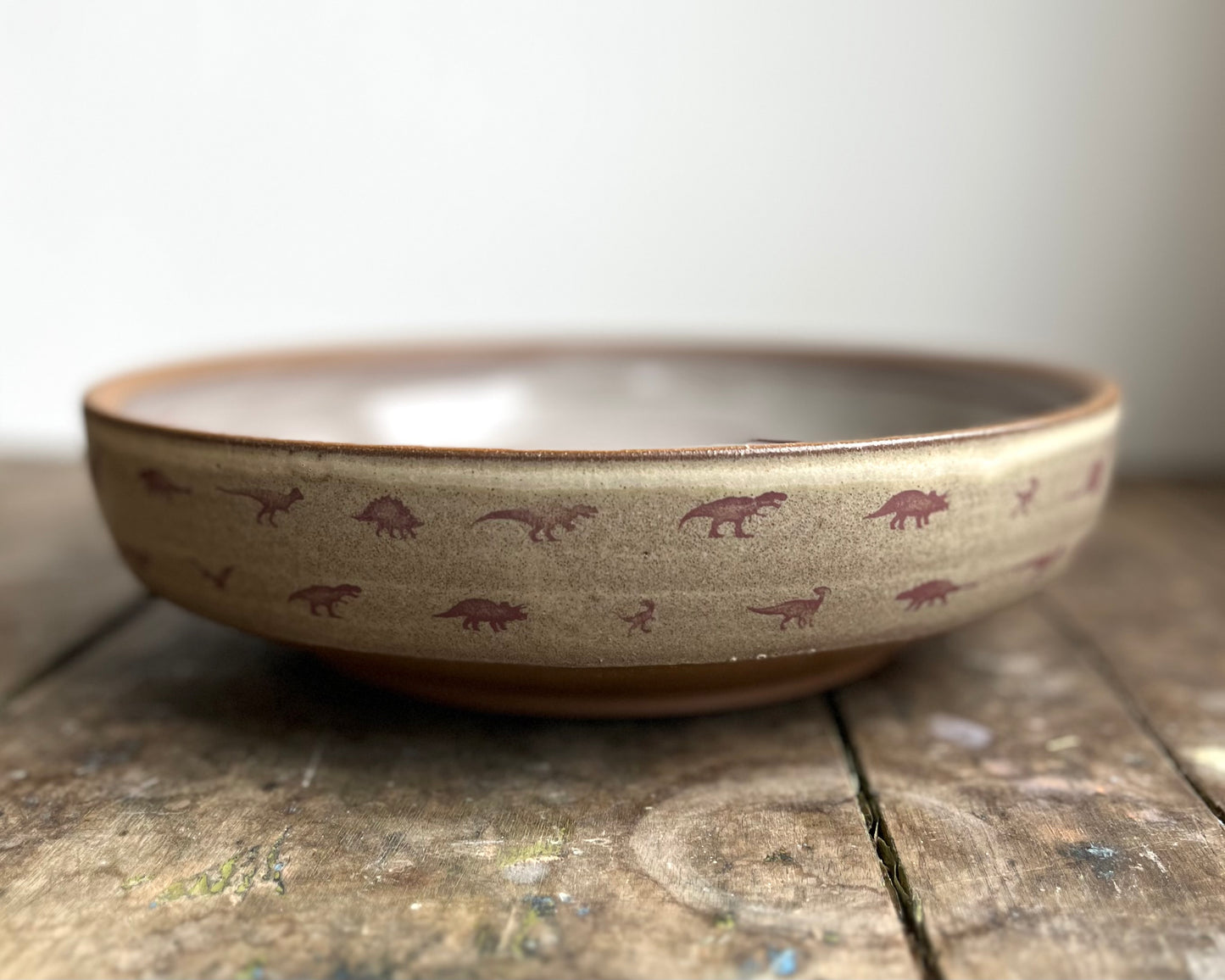 Serving Bowl with small dinosaurs