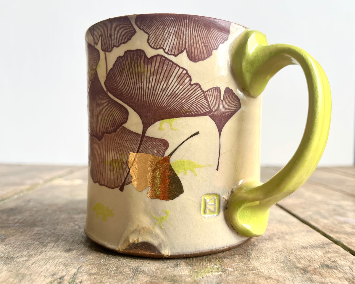 Mug with green handle, ginkgo, gold decals and image transfer