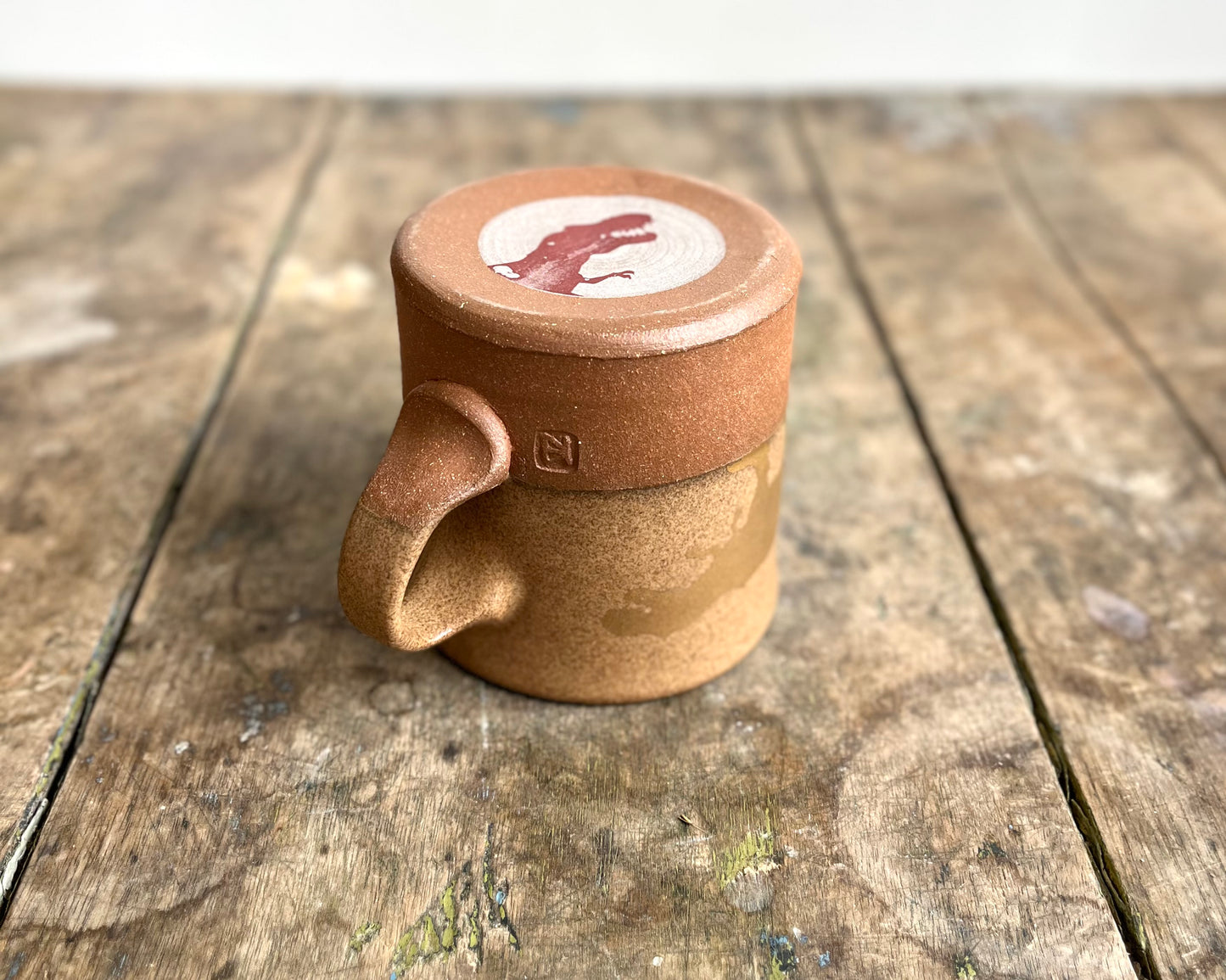 Gold T-Rex Americano Mug - brown matte