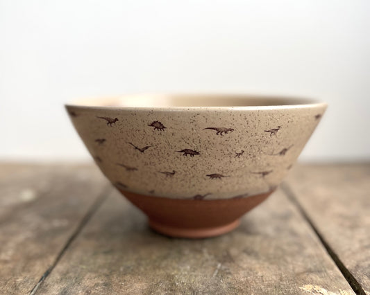 Noodle Bowl with small dinosaurs - yellow