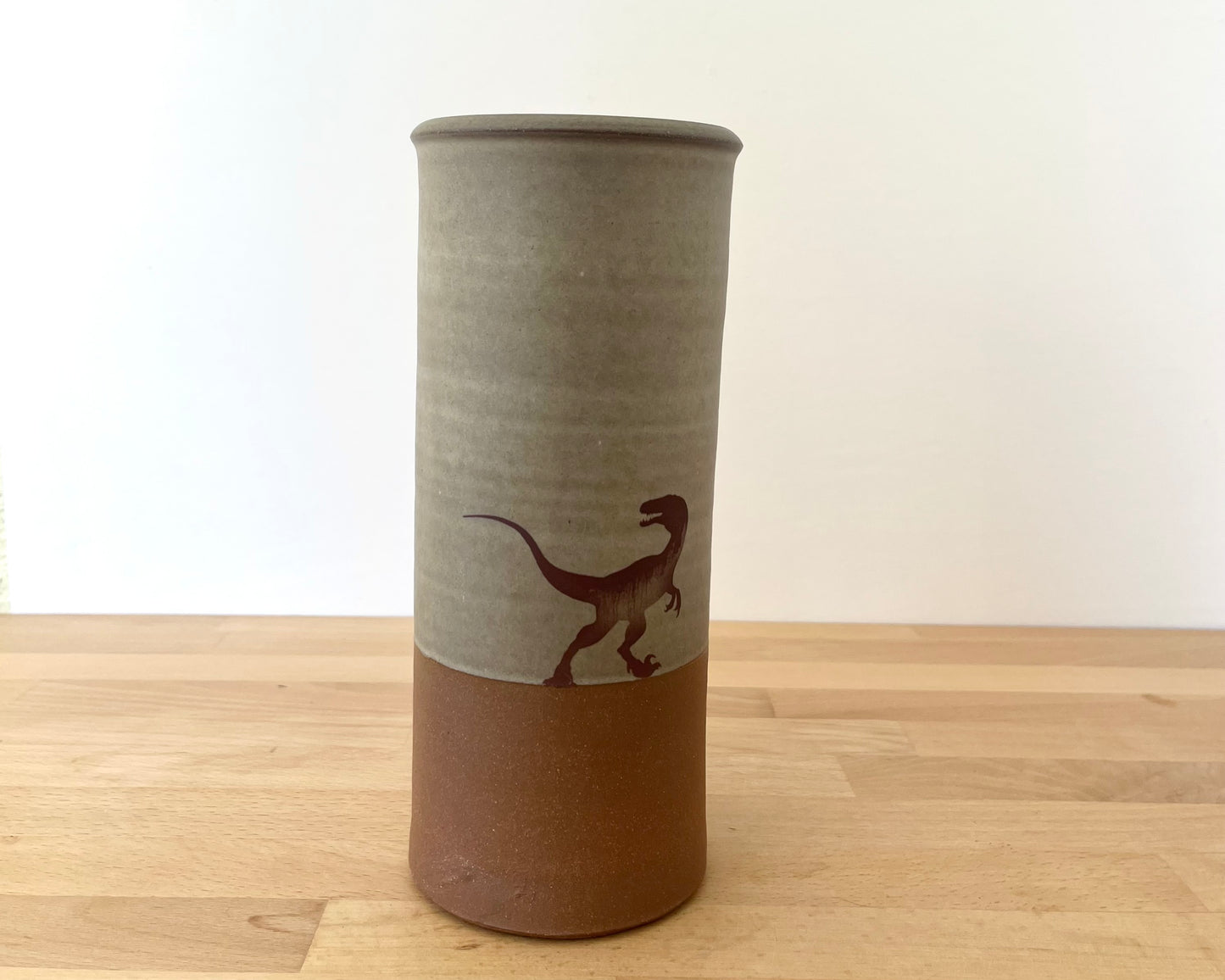 Cylindrical Vase with velociraptor pack - warm grey matte