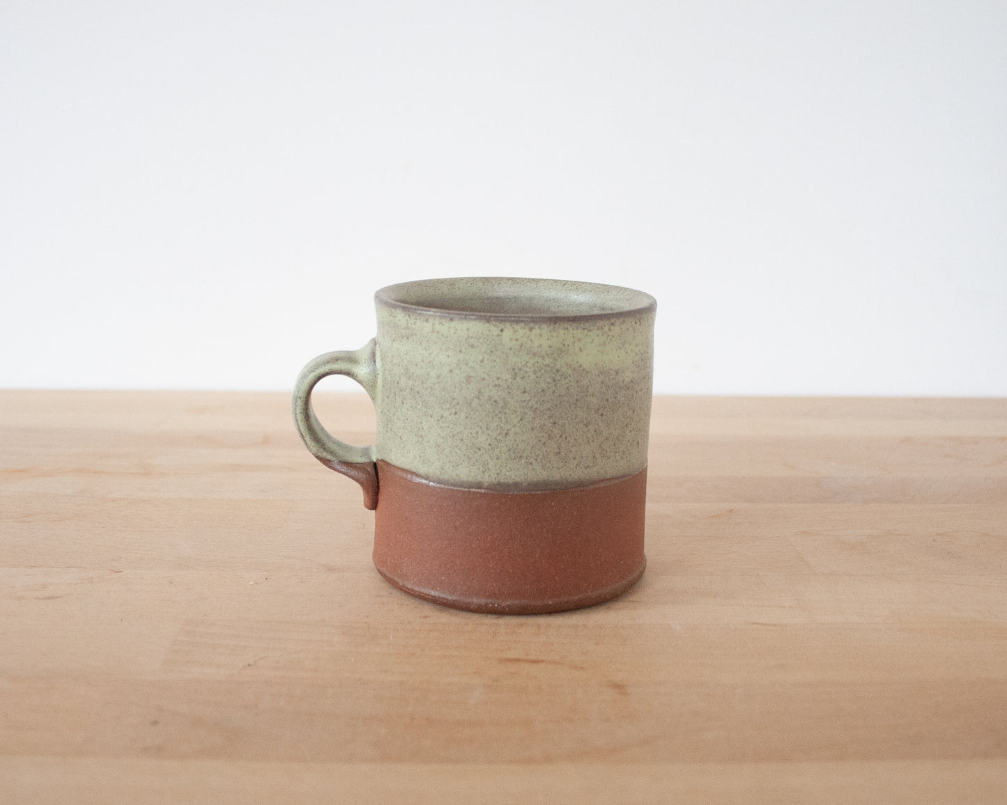 Americano Mug with Triceratops - speckled green