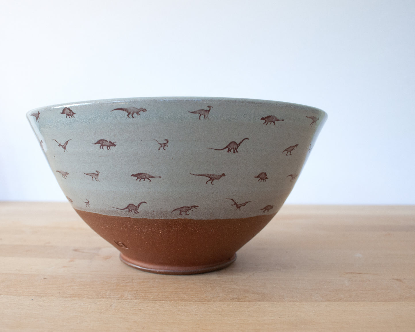 Noodle Bowl with small dinosaurs - blue