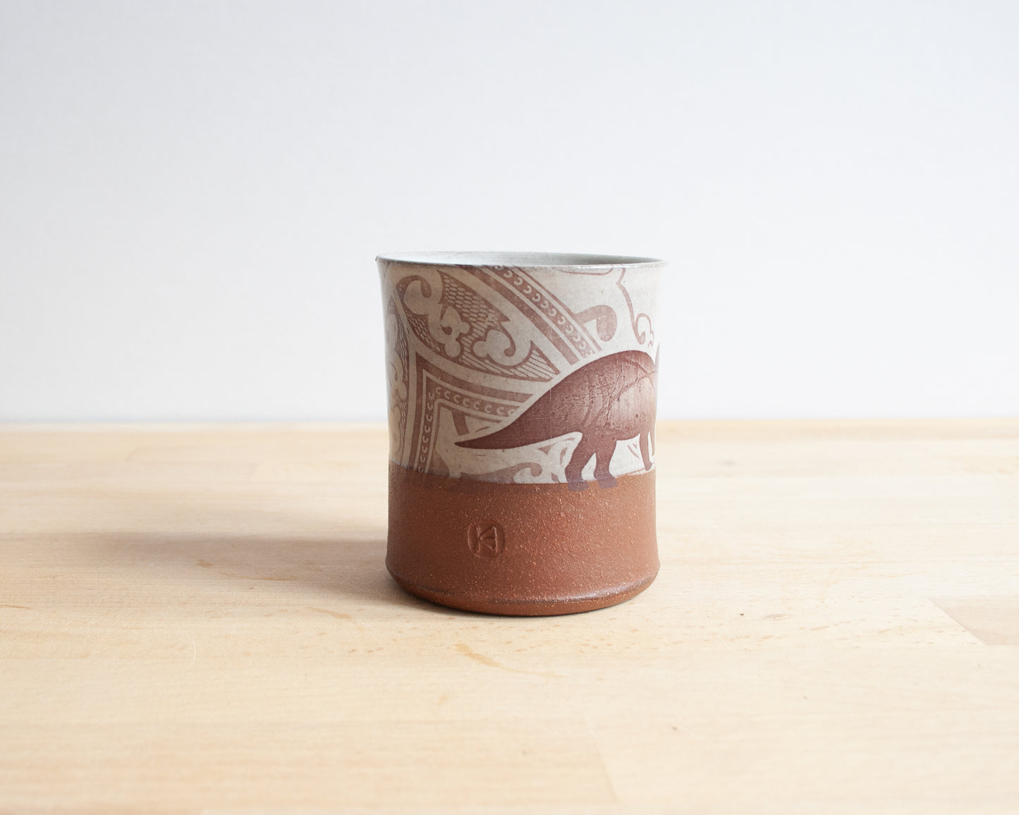 Triceratops Cup with background pattern - white
